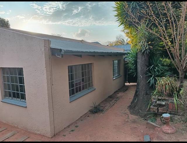 3 BEDROOM PROPERTY TO RENT IN BRAMLEY